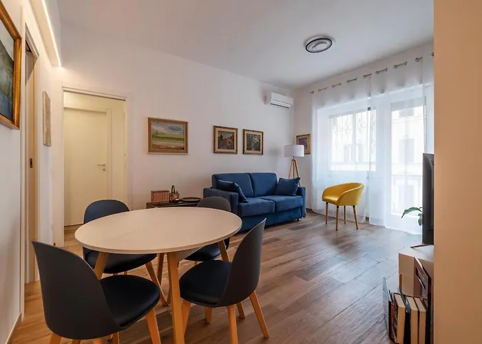 Apartment Piazza Re Di Comfy *